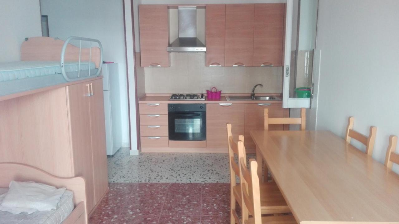 Casa Delle Bambole Villa Scauri  Exterior foto